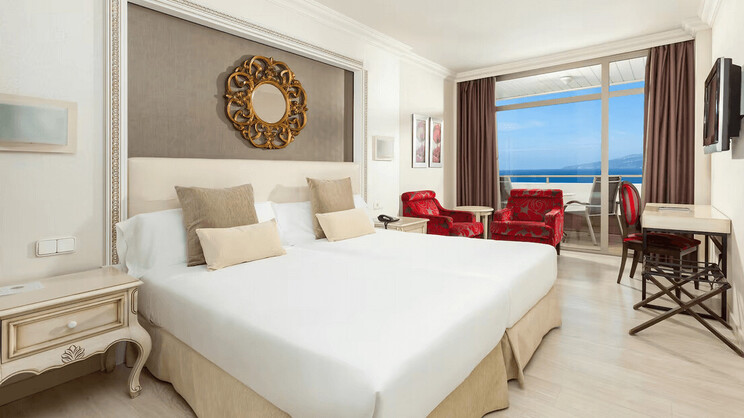 Sol Room Frontal Sea View 